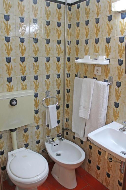 Pensao Franca Guest house 2*